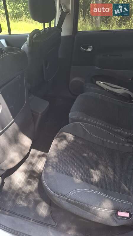 Минивэн Renault Scenic 2007 в Бахмаче