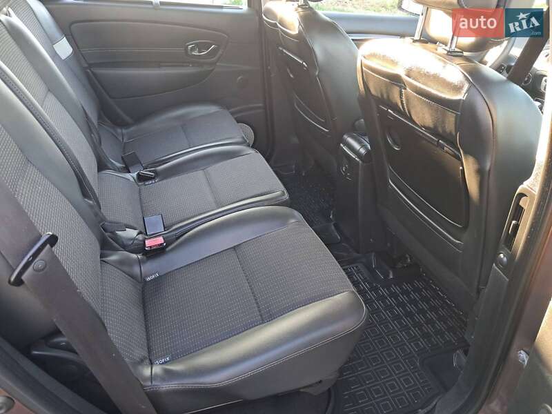 Мінівен Renault Scenic 2012 в Дрогобичі