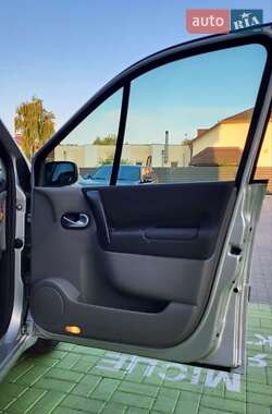 Мінівен Renault Scenic 2006 в 