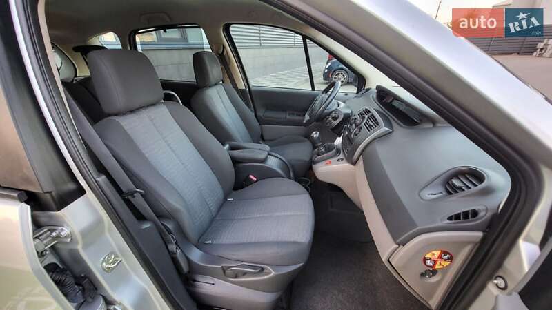 Минивэн Renault Scenic 2006 в Черкассах