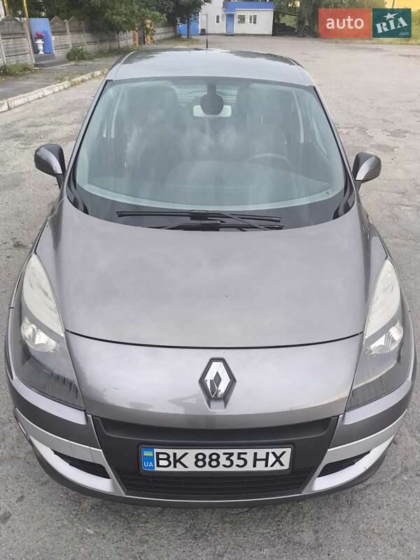 Минивэн Renault Scenic 2009 в Остроге