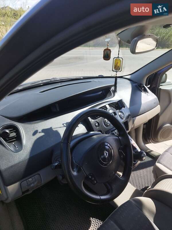 Минивэн Renault Scenic 2003 в Черновцах