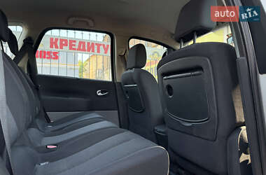 Минивэн Renault Scenic 2007 в 