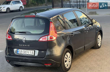 Минивэн Renault Scenic 2010 в 
