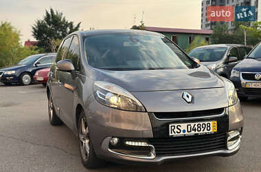 Минивэн Renault Scenic 2012 в 