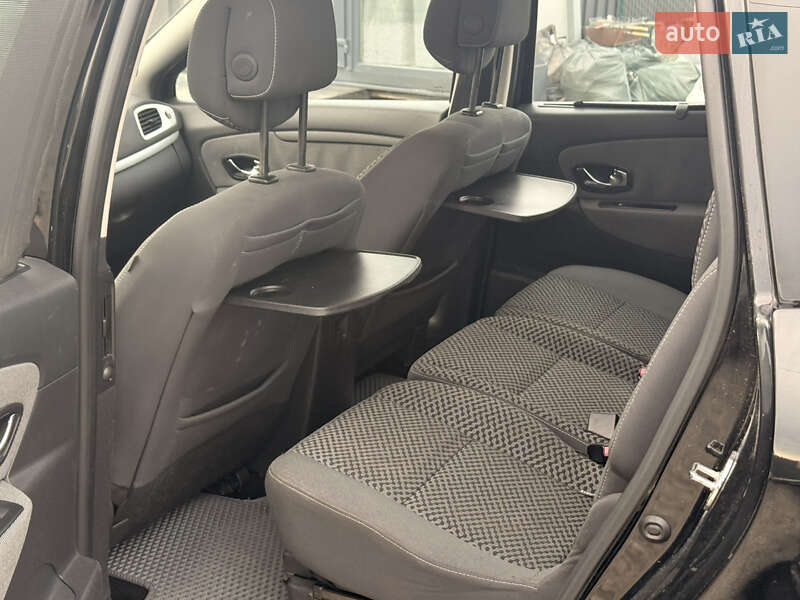 Минивэн Renault Scenic 2012 в Тернополе