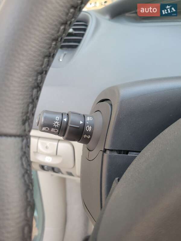 Минивэн Renault Scenic 2005 в Збараже