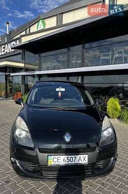 Мінівен Renault Scenic 2011 в 