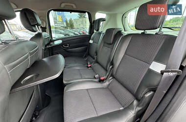 Минивэн Renault Scenic 2011 в 