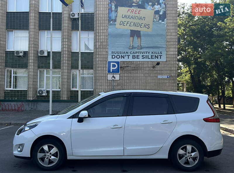 Минивэн Renault Scenic 2011 в Николаеве