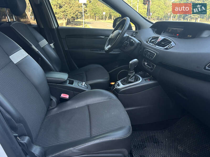 Минивэн Renault Scenic 2011 в Николаеве