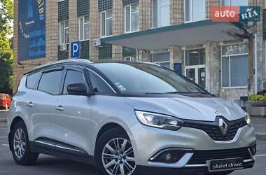Минивэн Renault Scenic 2017 в 