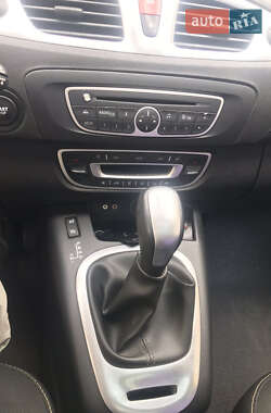 Минивэн Renault Scenic 2010 в 