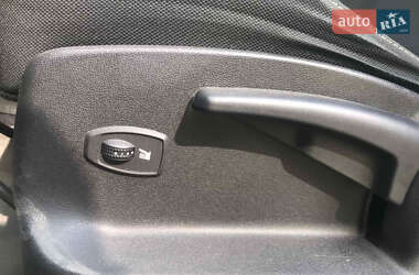 Минивэн Renault Scenic 2010 в 