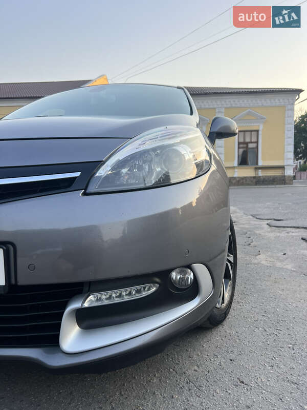 Минивэн Renault Scenic 2014 в Краснограде