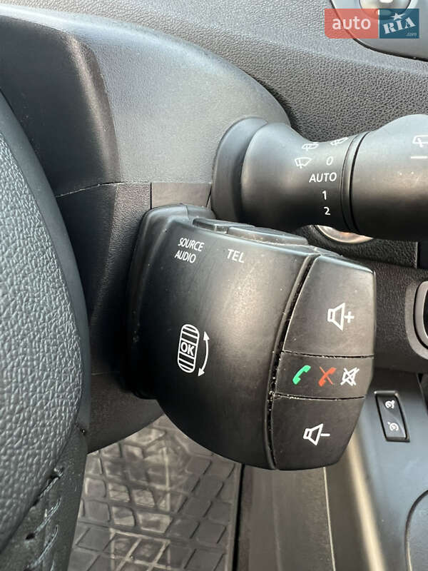 Минивэн Renault Scenic 2014 в Краснограде