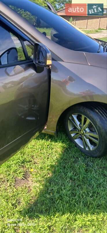 Минивэн Renault Scenic 2010 в Валках