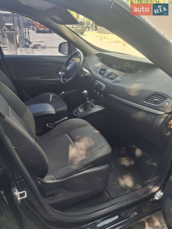 Минивэн Renault Scenic 2012 в Львове