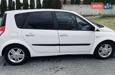 Минивэн Renault Scenic 2004 в 