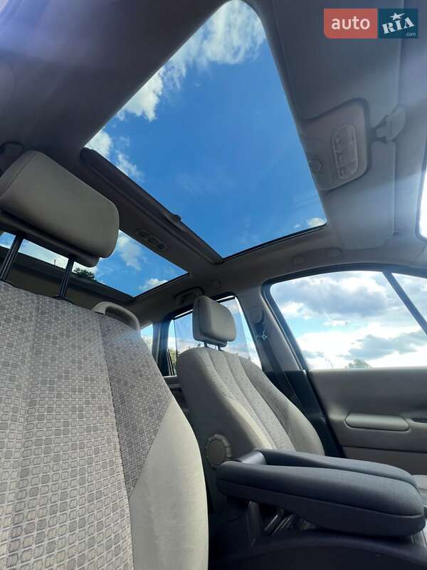 Минивэн Renault Scenic 2007 в Киеве