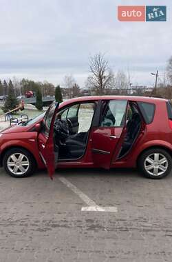Минивэн Renault Scenic 2003 в 