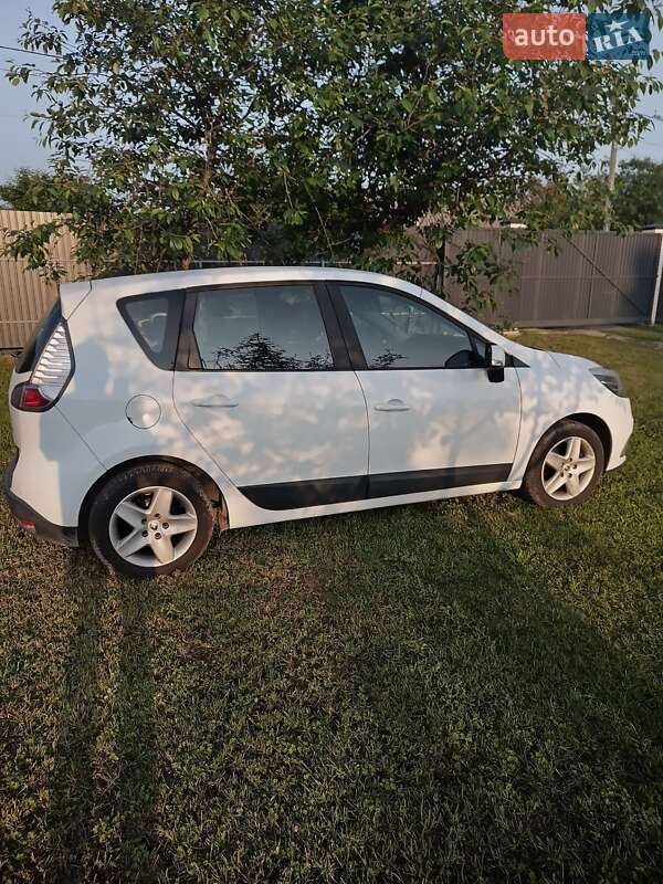 Минивэн Renault Scenic 2012 в Яготине