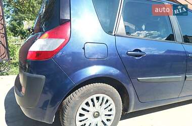 Минивэн Renault Scenic 2005 в 