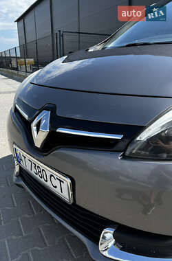 Минивэн Renault Scenic 2013 в 