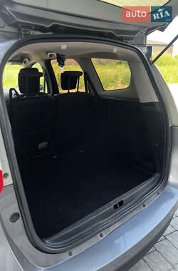 Минивэн Renault Scenic 2013 в 