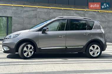 Минивэн Renault Scenic 2013 в 