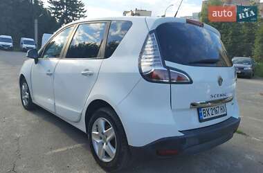 Минивэн Renault Scenic 2015 в 