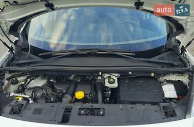 Минивэн Renault Scenic 2015 в 