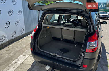 Минивэн Renault Scenic 2006 в 