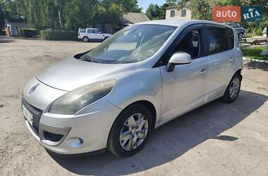 Минивэн Renault Scenic 2011 в Остроге