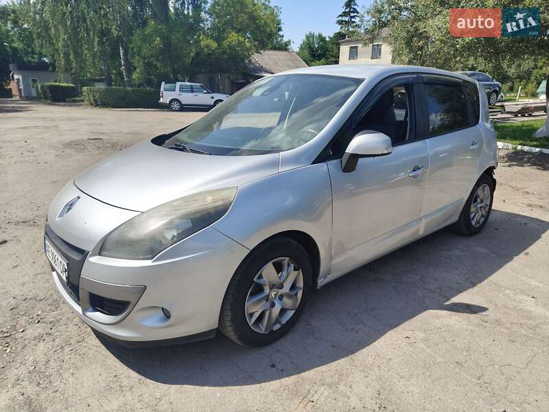 Renault Scenic 2011
