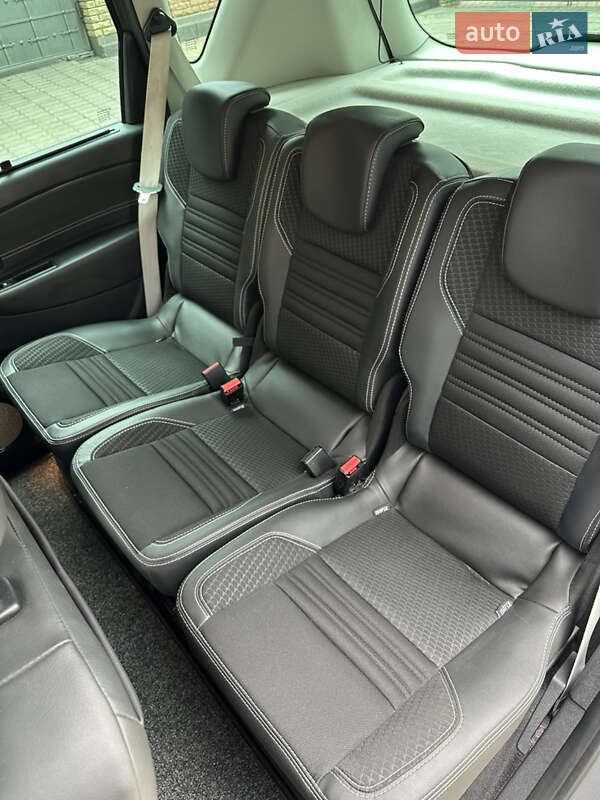 Минивэн Renault Scenic 2014 в Луцке