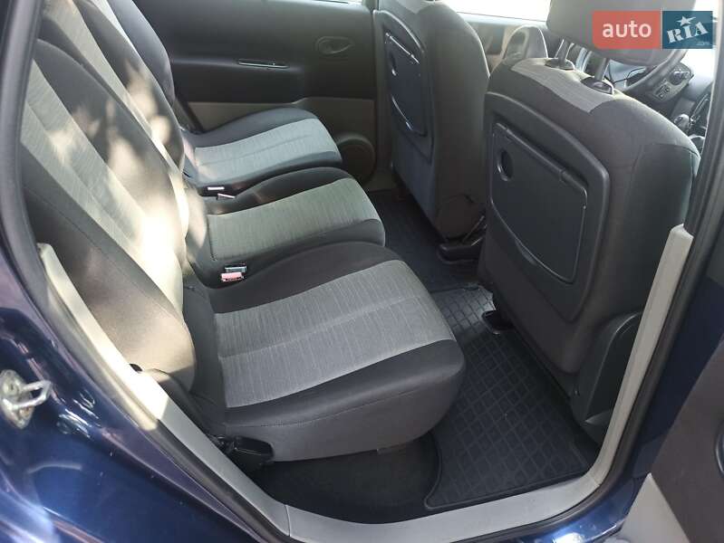 Минивэн Renault Scenic 2003 в Харькове