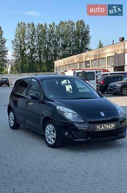 Мінівен Renault Scenic 2011 в Львові