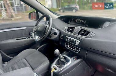 Мінівен Renault Scenic 2016 в 