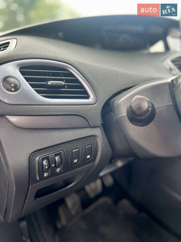 Мінівен Renault Scenic 2016 в Вінниці