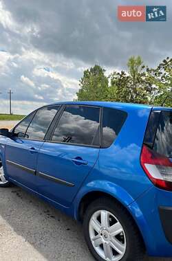 Минивэн Renault Scenic 2005 в 