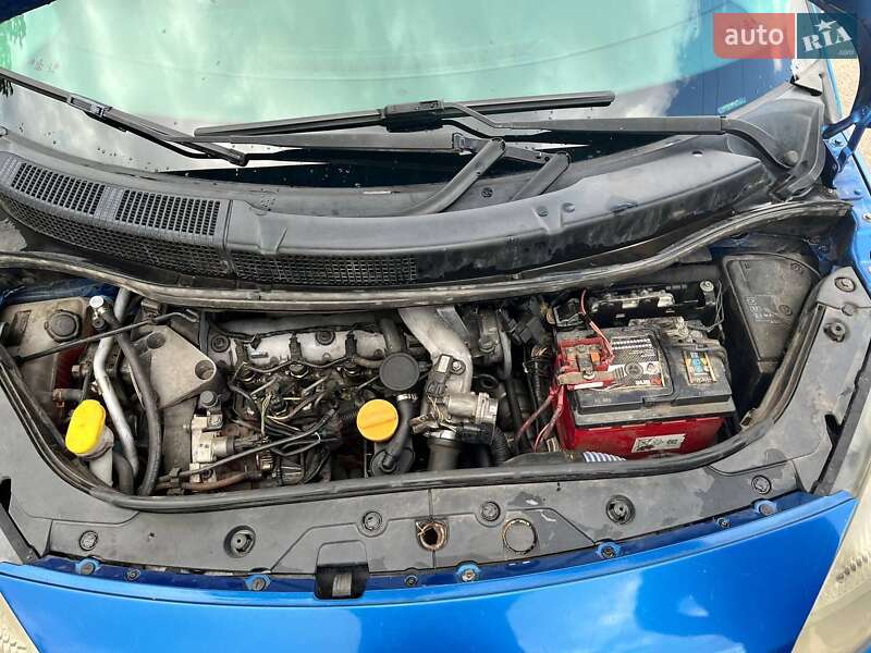 Мінівен Renault Scenic 2005 в Долинській