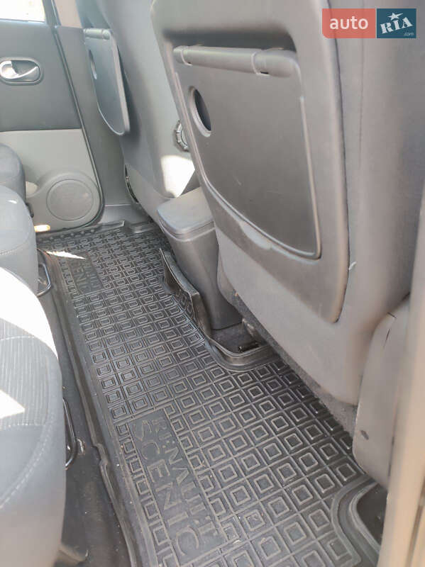 Минивэн Renault Scenic 2006 в Лозовой
