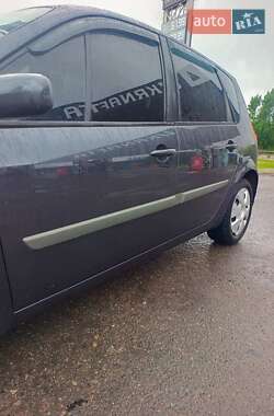 Минивэн Renault Scenic 2007 в 