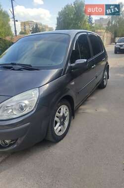 Минивэн Renault Scenic 2008 в 