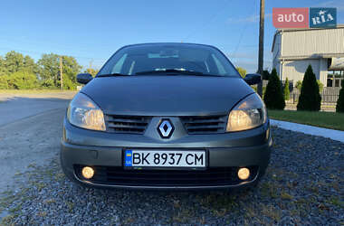 Минивэн Renault Scenic 2005 в 