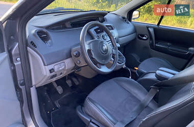 Минивэн Renault Scenic 2005 в 