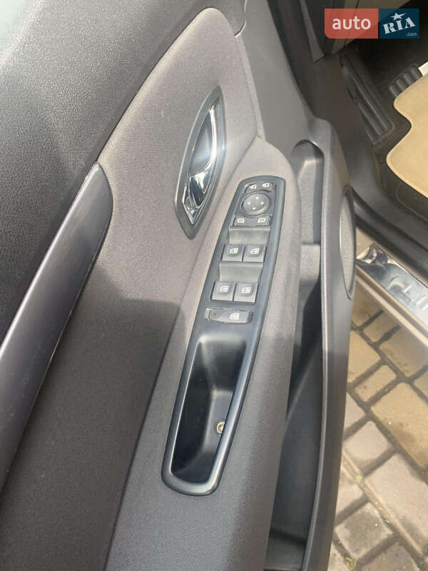 Минивэн Renault Scenic 2016 в Ровно