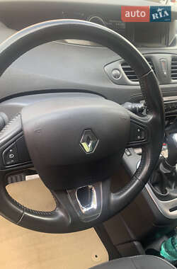 Минивэн Renault Scenic 2016 в 