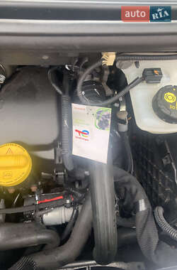 Минивэн Renault Scenic 2016 в 